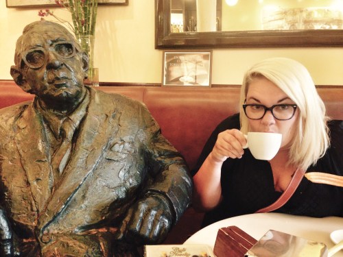 we always used to sit next to this statue man